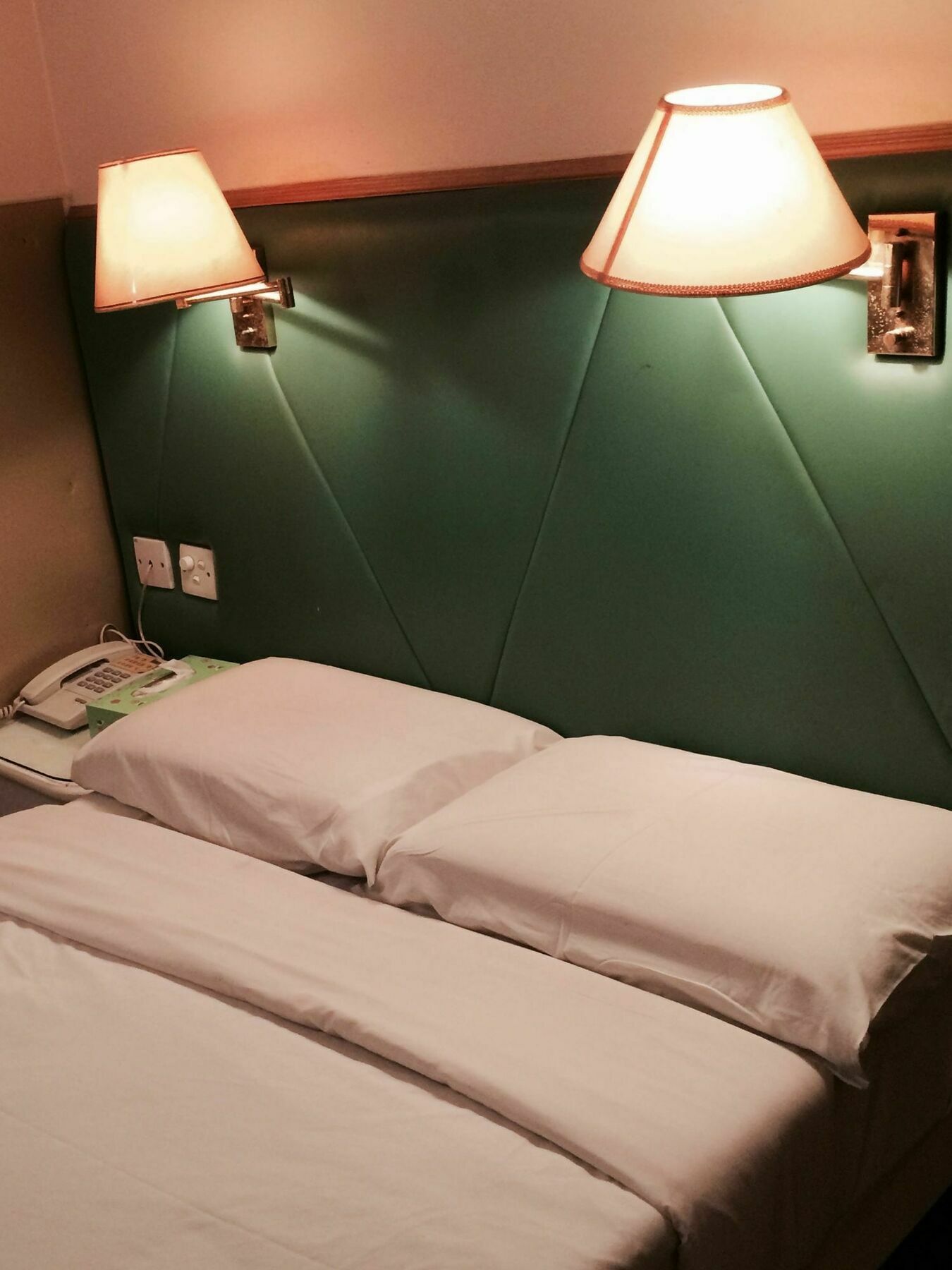 J Hotel Хонконг Екстериор снимка