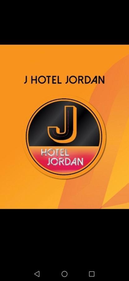 J Hotel Хонконг Екстериор снимка